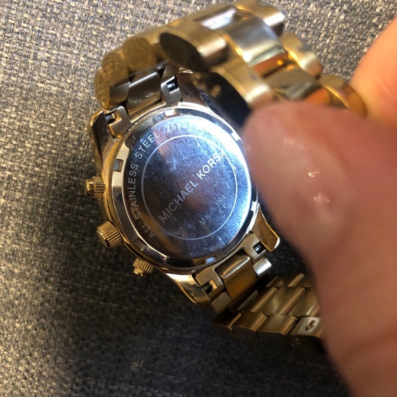 Michael Kors Gold Watch MK5384 Stainless Steel - Picture 3 of 4